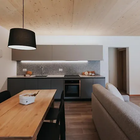 Falcade Lodge Апартаменты Фалькаде