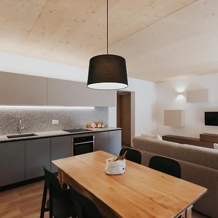 Falcade Lodge * فالكادي